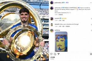 内托社媒晒奖杯：难以形容这种感觉，冠军也献给若塔️