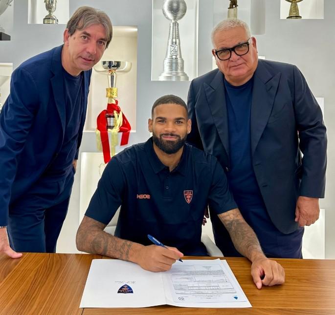 开云官网-官方：莱切签下杜塞尔多夫中卫西伯特；据悉转会费450万欧